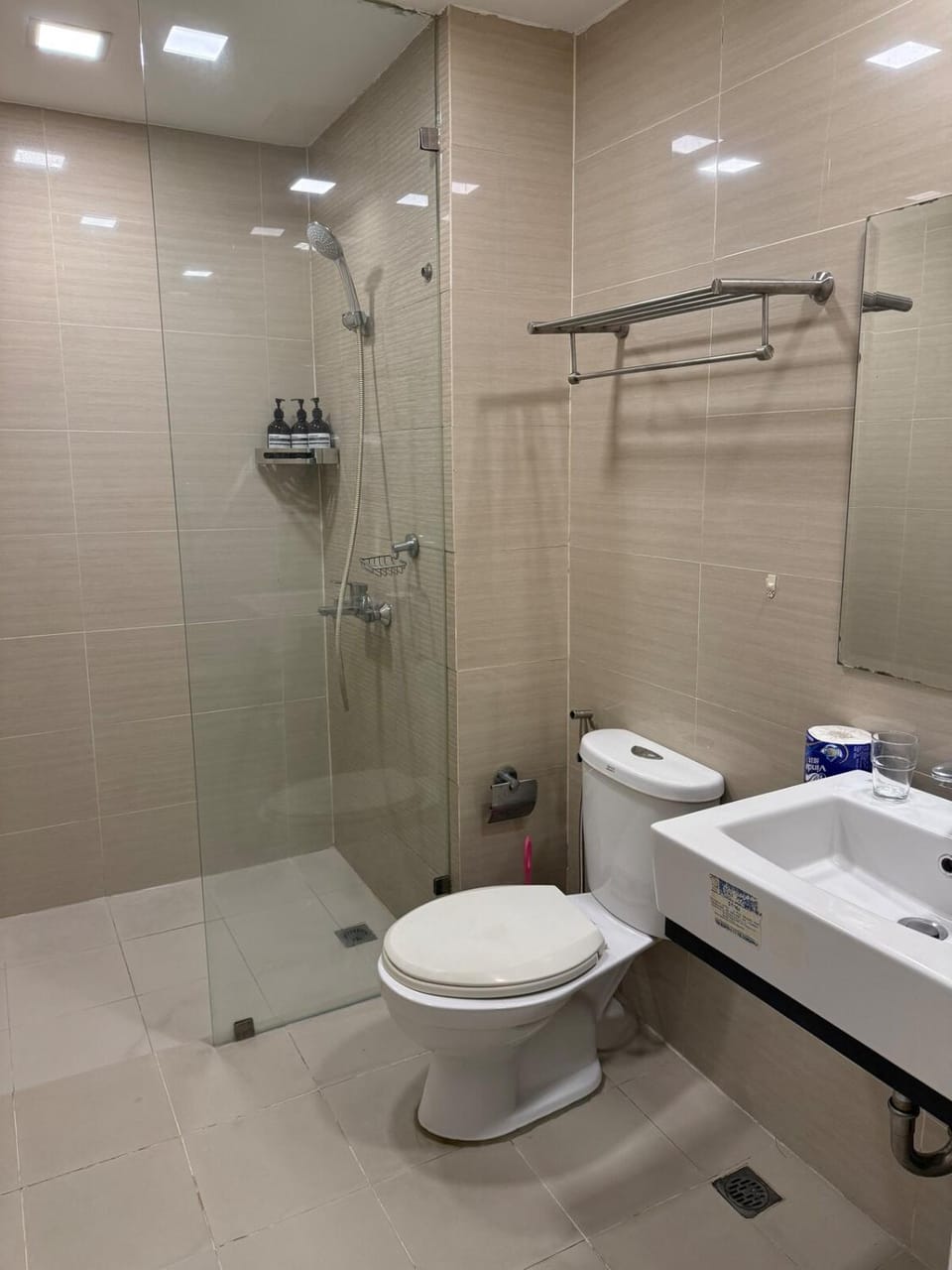 Shower, Toilet, Bathroom