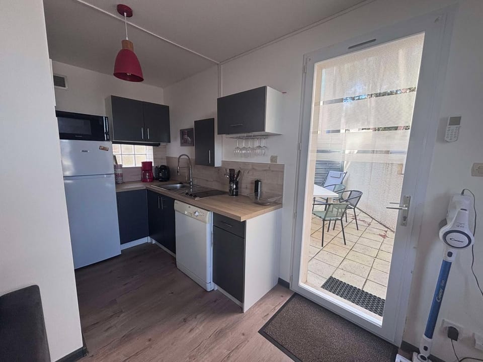 Appartement cosy à 200m de la Plage avec Animaux & Parking - FR-1-194-347 House in La Tranche-sur-Mer