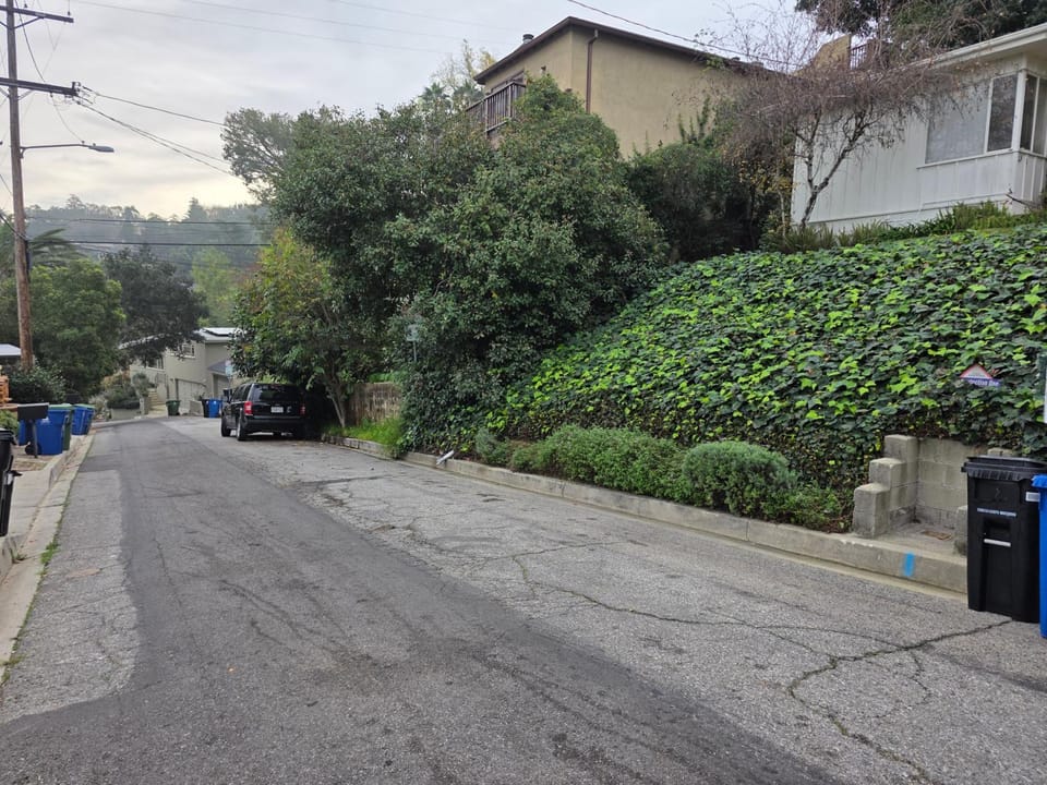 Private Studio City Suite Walk to Universal-15 min Bed and Breakfast in Studio City