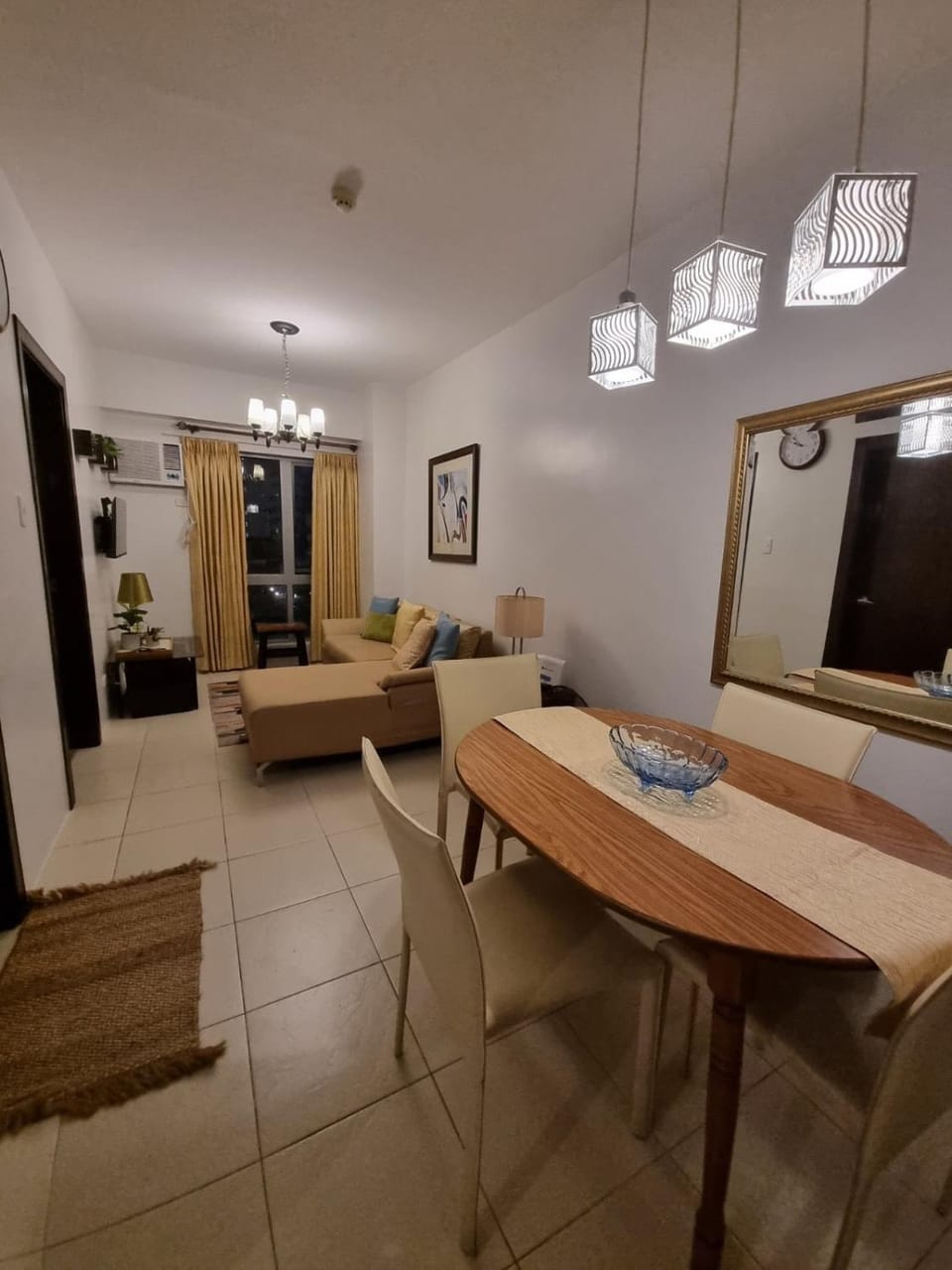 Property building, Restaurant/places to eat, Living room, Seating area, Dining area, Swimming pool, Breakfast
