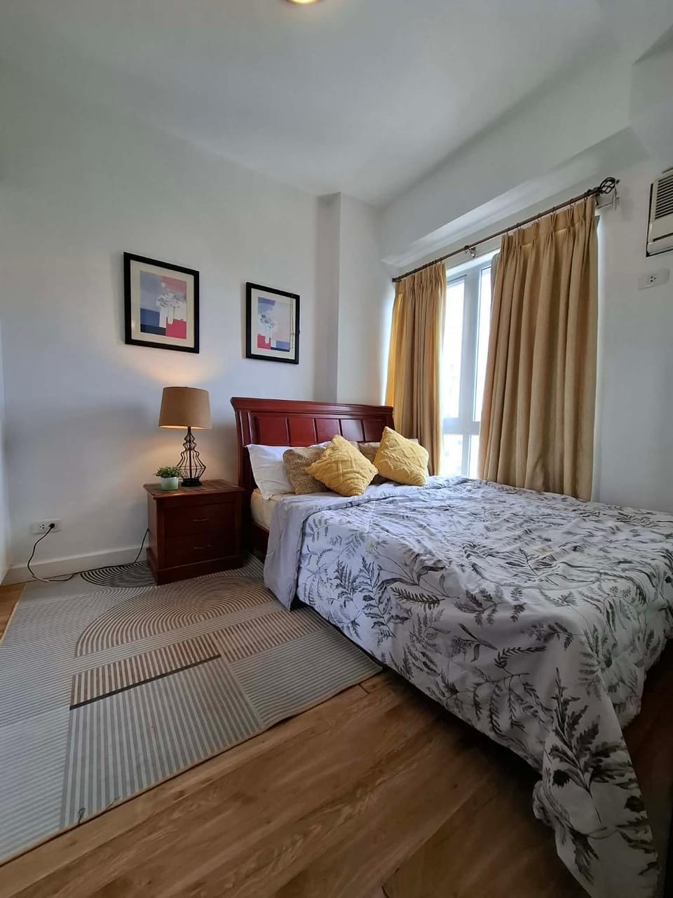 Property building, Restaurant/places to eat, Bedroom, Swimming pool, Breakfast