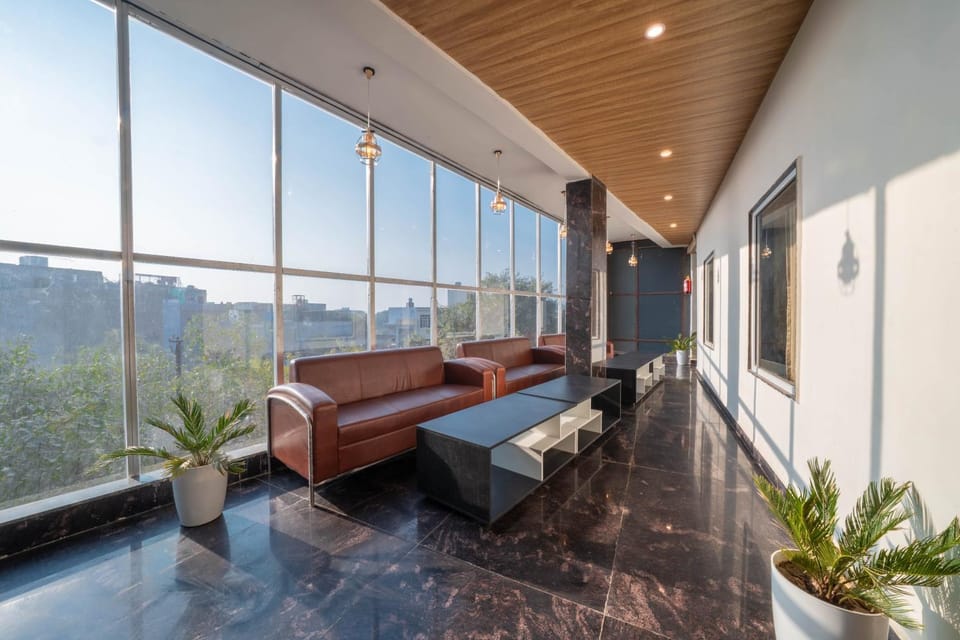 View (from property/room), Balcony/Terrace, Seating area