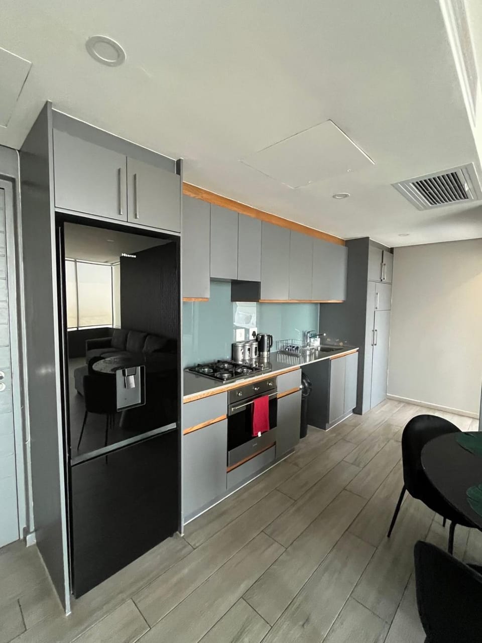UmhlangaArch Seaview 1bed 1907 Apartment in Umhlanga