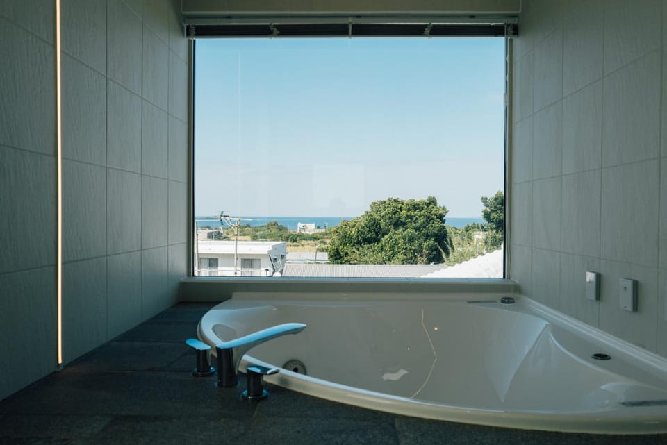 Bathroom, Bath