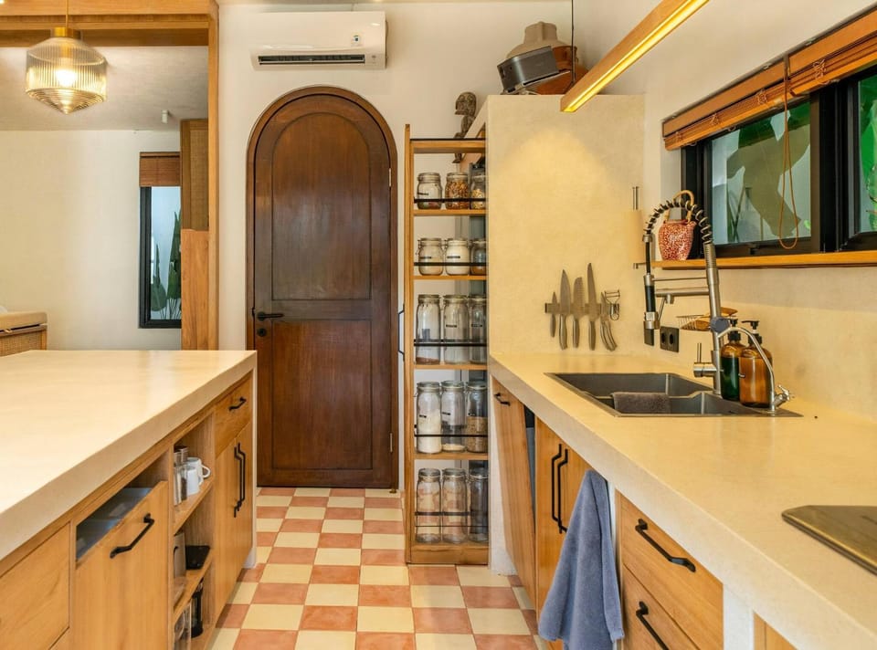 Kitchen or kitchenette, Photo of the whole room, Dining area, dishwasher, oven