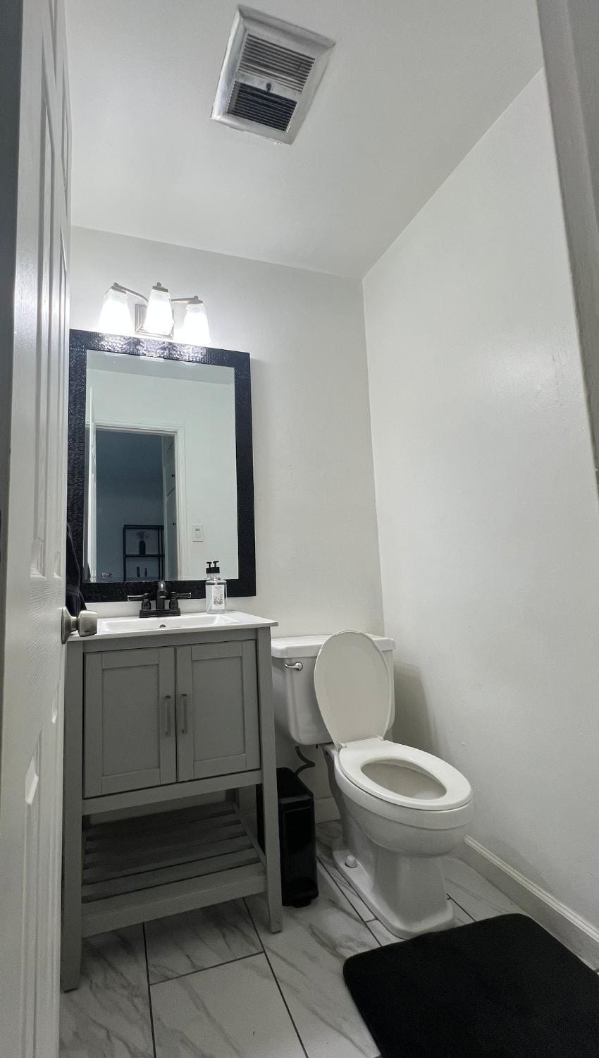 Spacious 2BR and 2 Bath Home Apartment in Vallejo