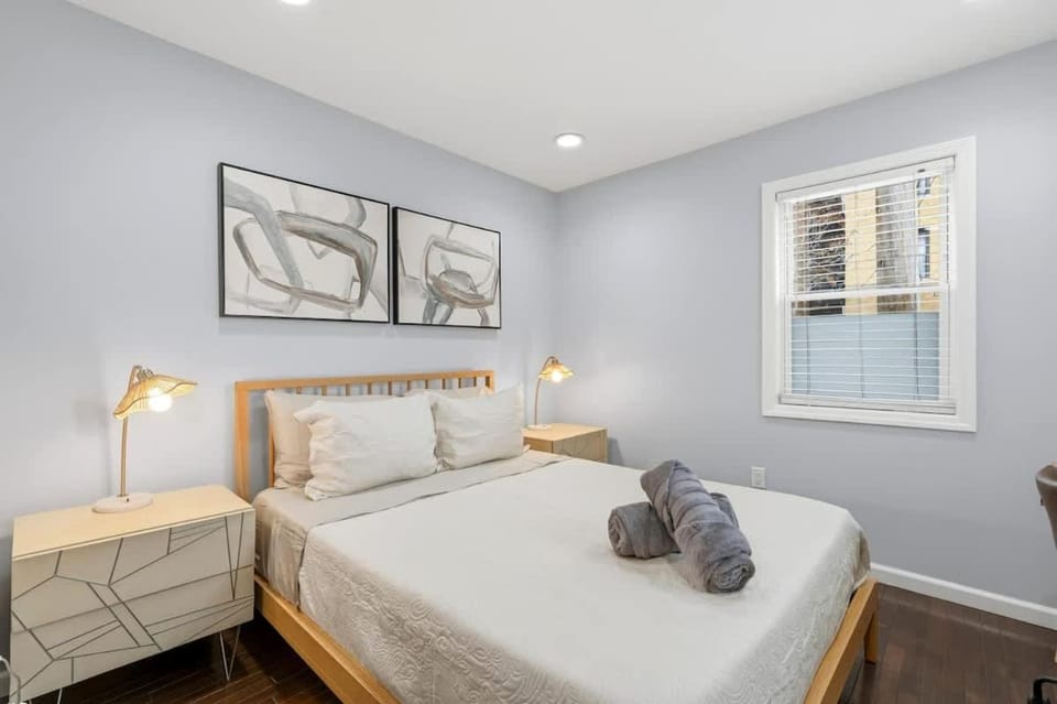 Bed, View (from property/room), Bedroom, towels