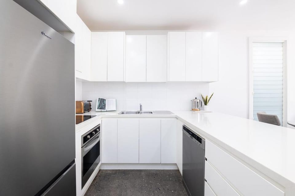 3 Bedroom House in Balmain - 10 mins Ferry to CBD House in Sydney