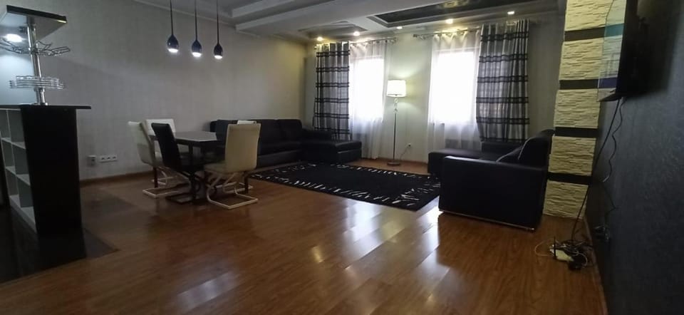 2ком в центре города ЦУМ Apartment in Almaty Region, Kazakhstan