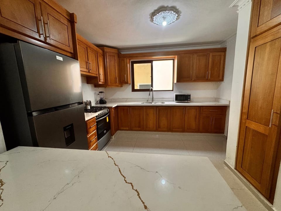 microwave, oven, kitchen