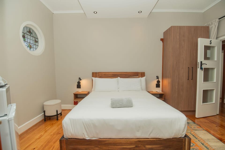 The Valley Escape - The Palm View House in Port Elizabeth