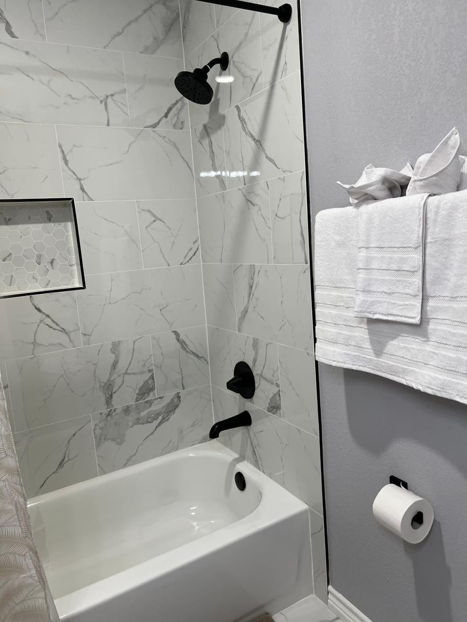 Shower, Bathroom, Bath, towels