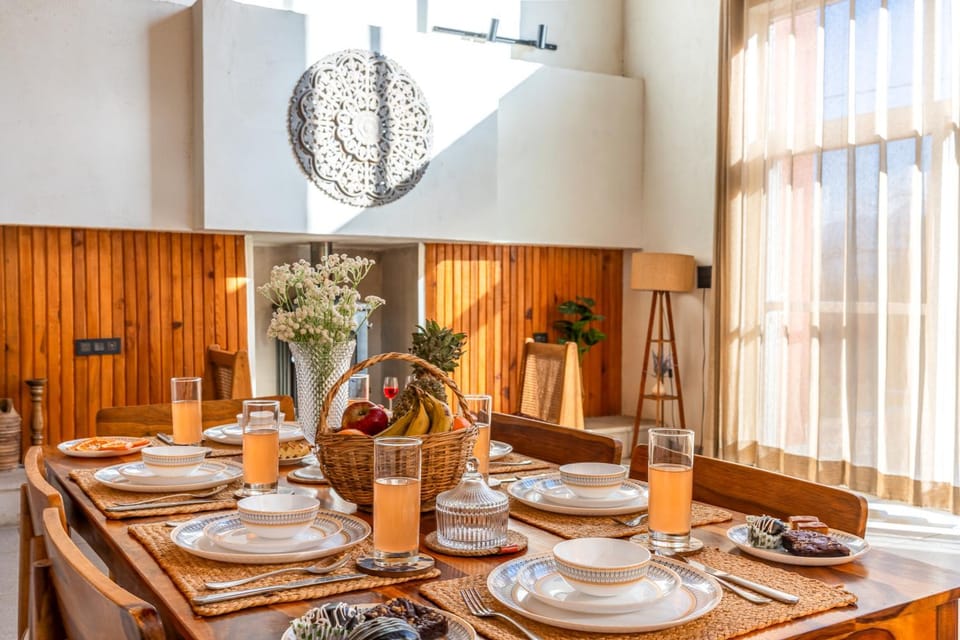 Dining area, Breakfast