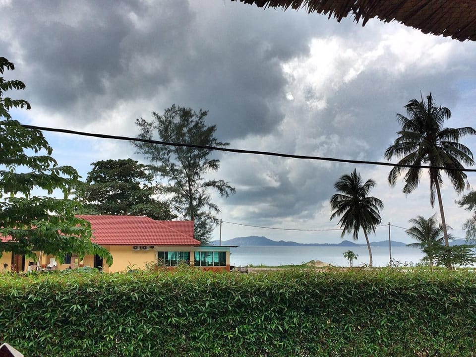 SHAZ Resort Pulau Tinggi Hotel in Mersing