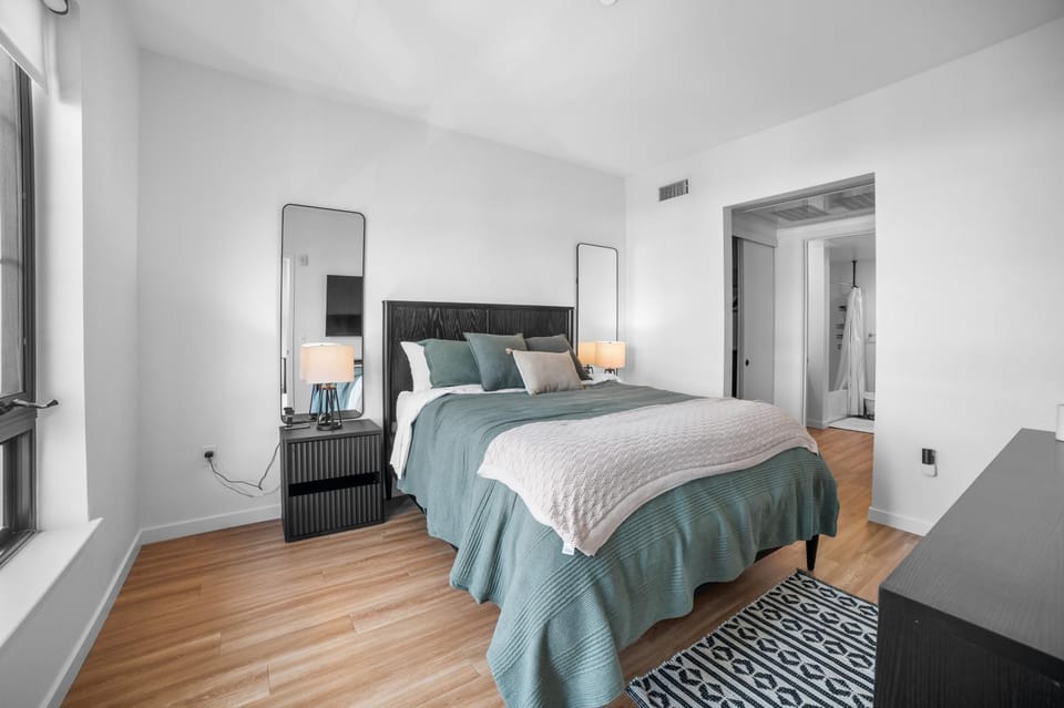 Modern Riverfront Loft Proximity to Downtown Apartment in West Sacramento