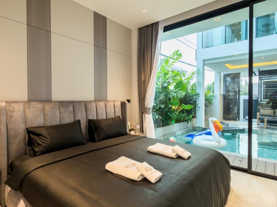 Indiluxe pool villa Villa in Pattaya City