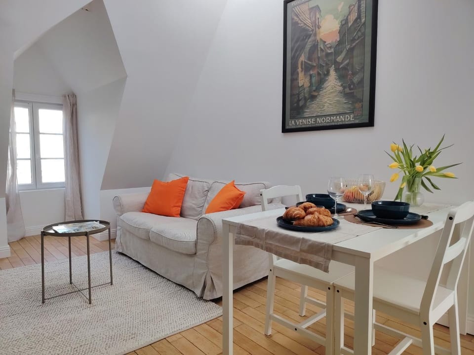 Appartement rénové centre Pont-Audemer-calme, Wi-Fi, proche Honfleur Apartment in Normandy