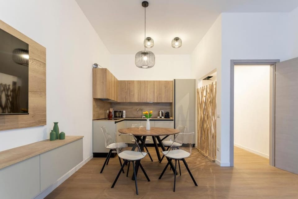 Kitchen or kitchenette, kitchen