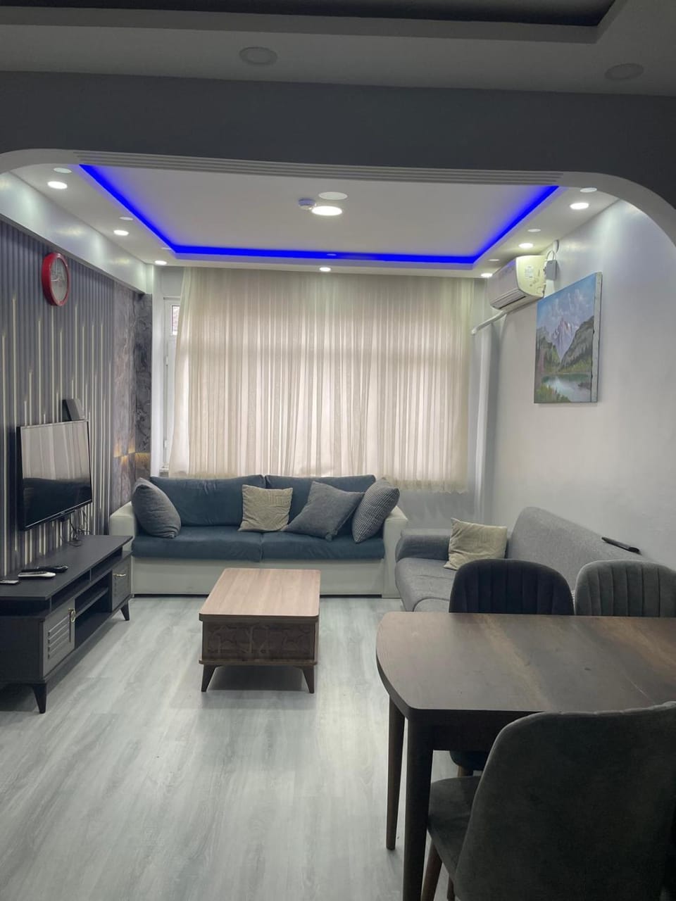TV and multimedia, Living room, Seating area