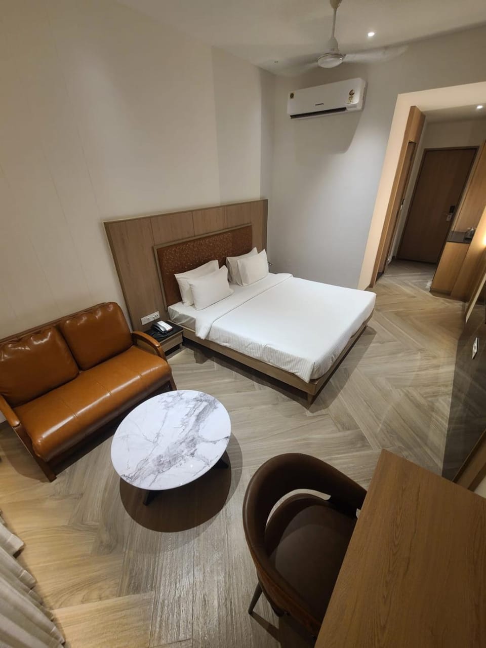Photo of the whole room
