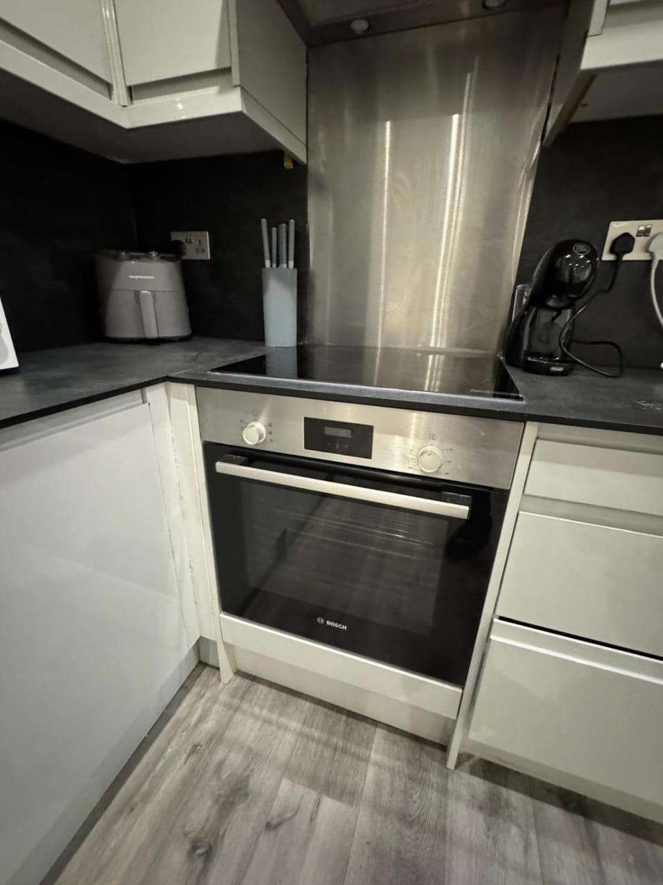 Modern Hounslow 2 Bed Apartment Near Heathrow Apartment in Isleworth
