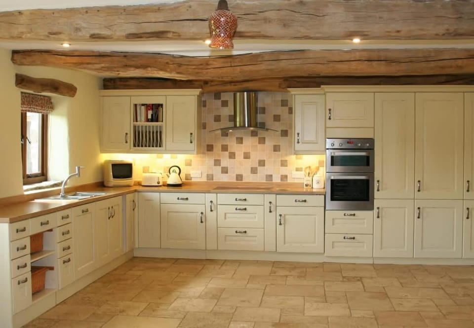 Beautiful Barn on edge of Dartmoor House in West Devon District