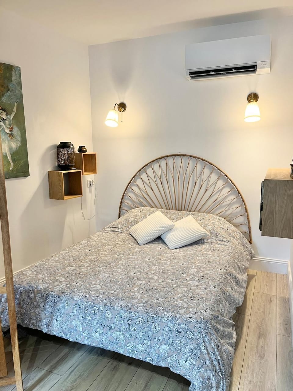 Studio Artiste au cœur des ruelles médiévales Apartment in Auvergne-Rhône-Alpes