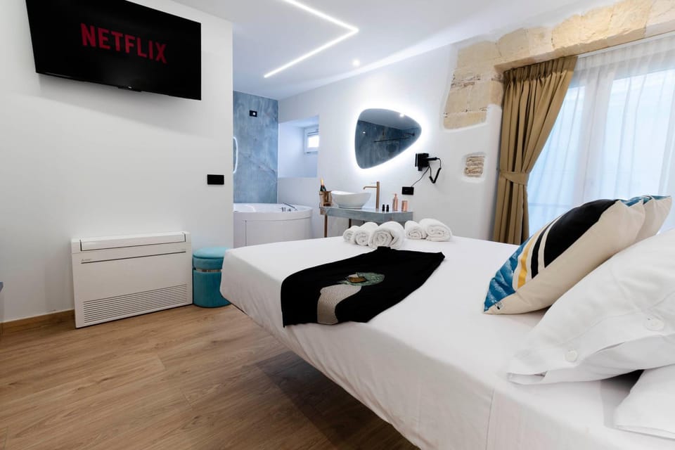 TV and multimedia, Photo of the whole room