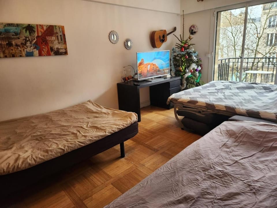 Beautiful Alesia Metro Apartment Apartment in Paris