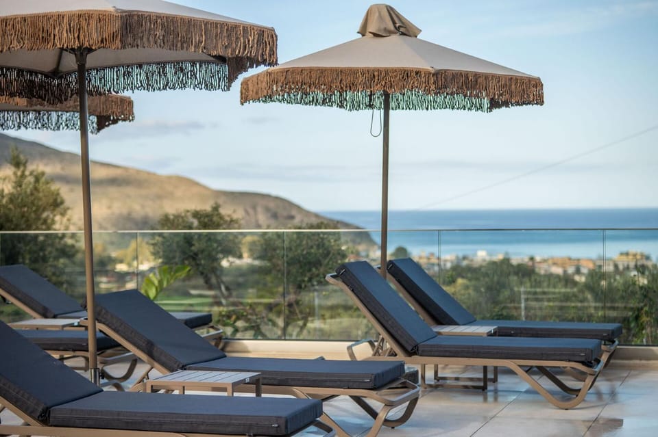 Sea view, sunbed