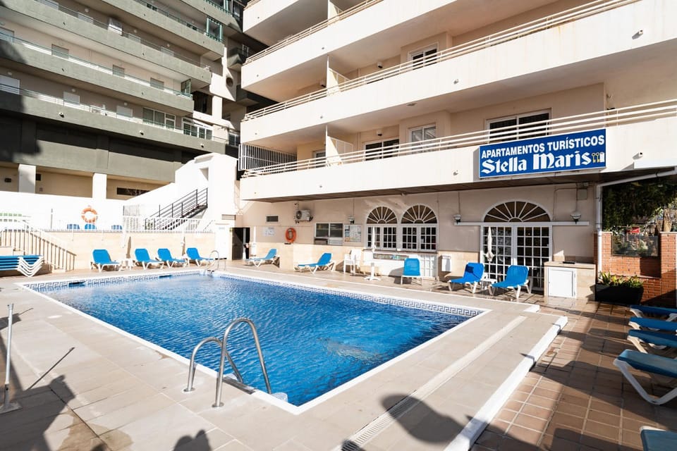 Day, Pool view, Swimming pool, Swimming pool, sunbed