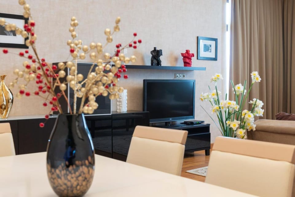 Izmir Premium Plaza Apartment in Baku