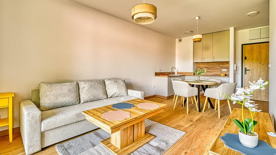 Apartament Polna B6 blisko Stoku i Lasu - 5D Apartments Apartment in Lower Silesian Voivodeship