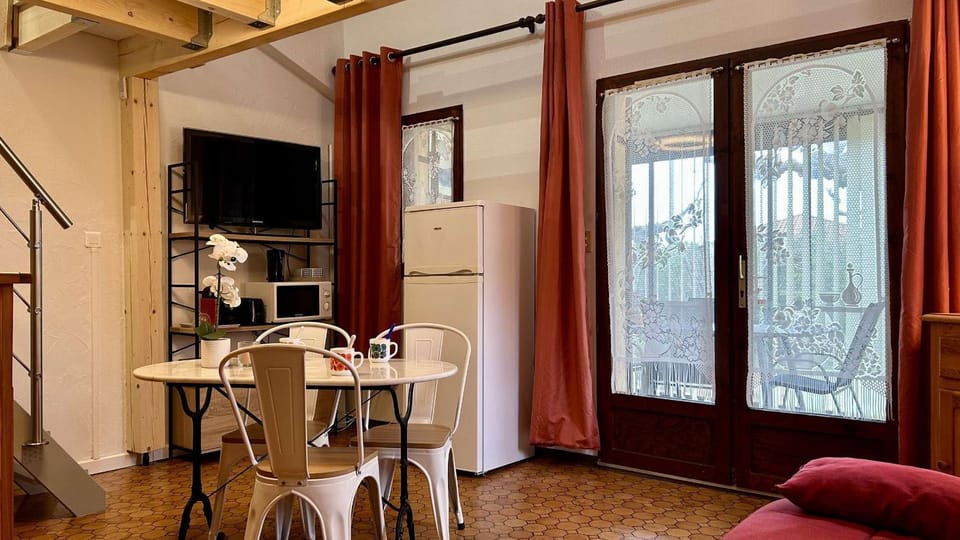 Pavillon avec piscine collective proche Grazel - GN020-001 Villa in Gruissan