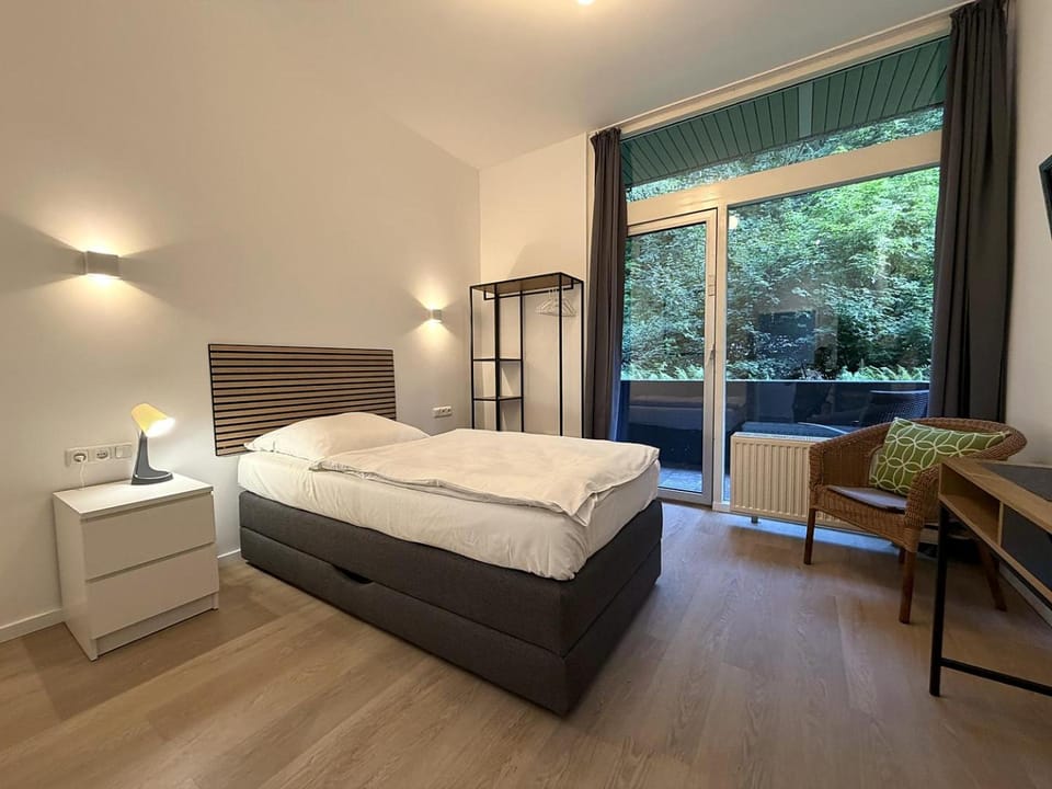Bed, Bedroom
