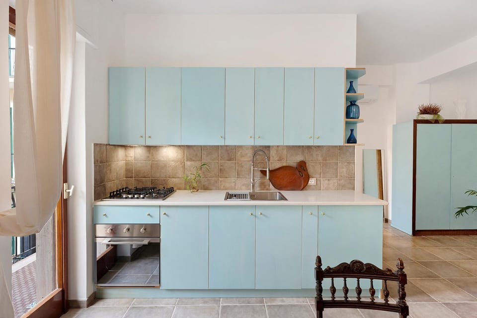 Kitchen or kitchenette, Living room