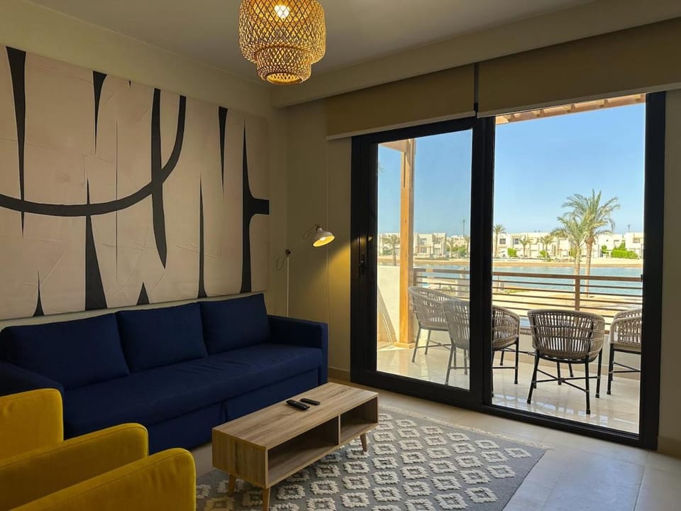 Colorful 1BR Apt-Free Pool & Lagoon Access In ElGouna Apartment in Hurghada