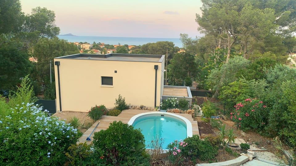 Garden, View (from property/room), Swimming pool, Swimming pool