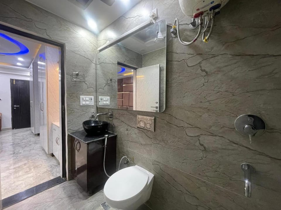 Lux Studioz Apartment in Delhi