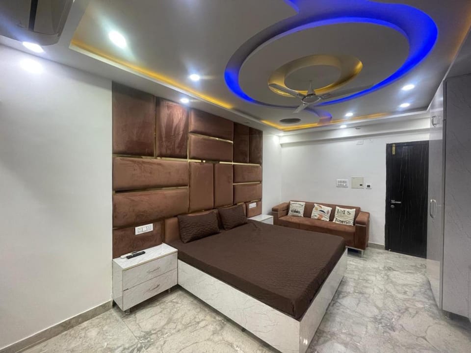 Lux Studioz Apartment in Delhi