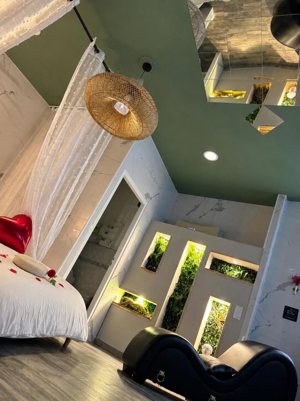 Appartement love room Perpignan cosy jacuzzi parking privée Apartment in Perpignan