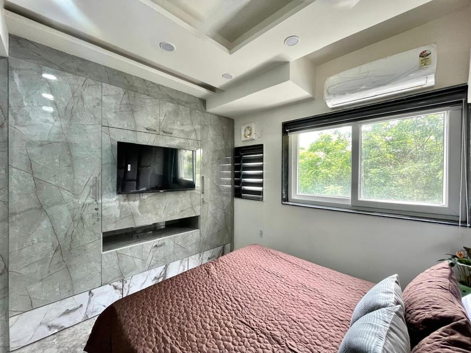 Lux Studioz Apartment in Delhi