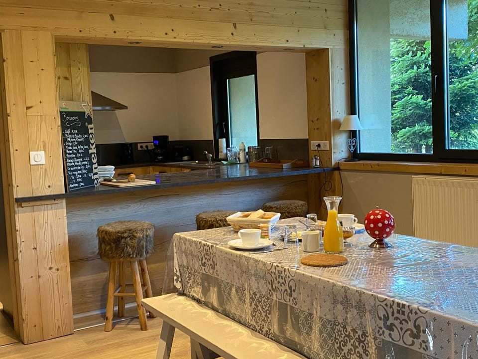la grange des roches Hotel in Auvergne-Rhône-Alpes