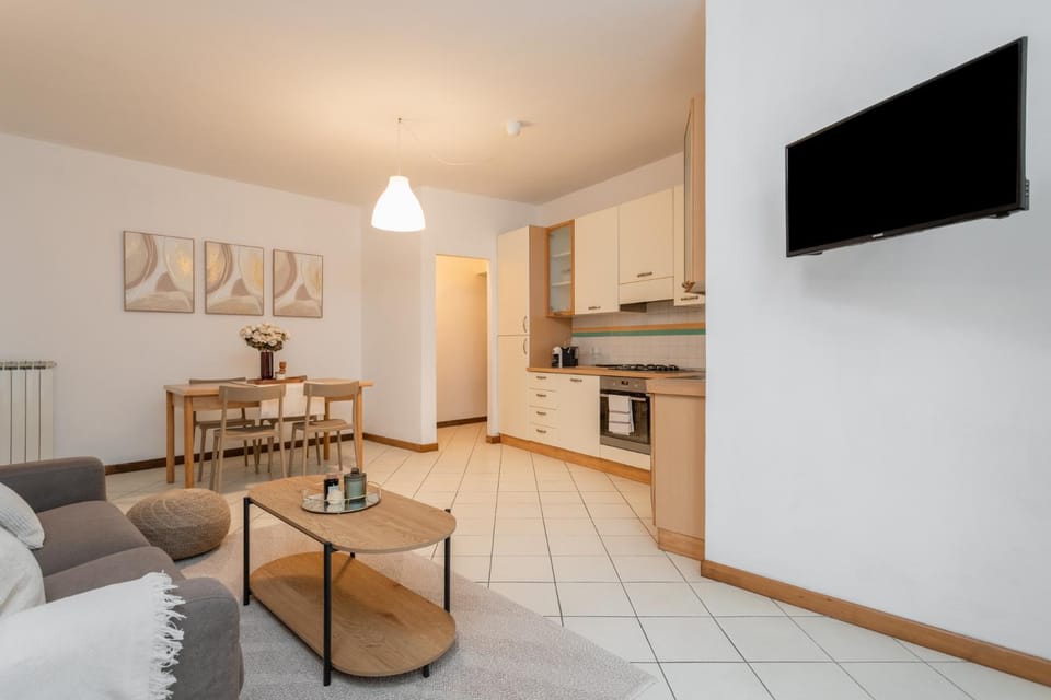 Living room, Dining area, kitchen