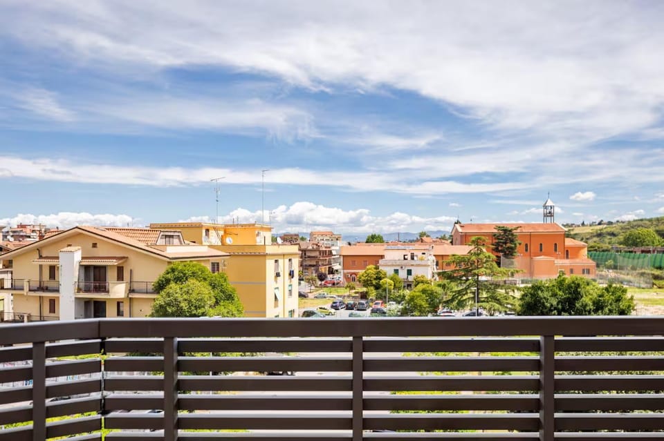 Property building, View (from property/room), Balcony/Terrace