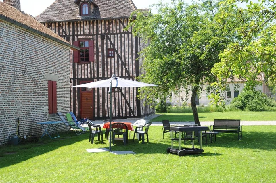 Maison spacieuse avec jardin à Labergement-lès-Seurre House in Bourgogne-Franche-Comté
