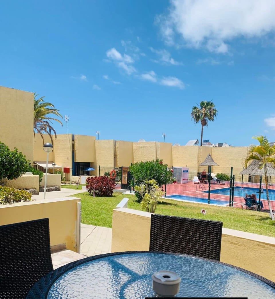Balcony/Terrace, Swimming pool