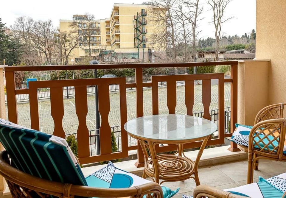 Balcony/Terrace, Seating area