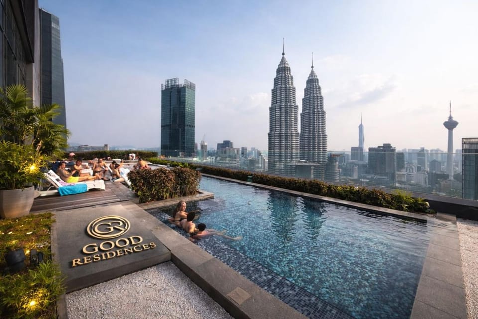 Property building, Day, People, City view, Pool view, Swimming pool