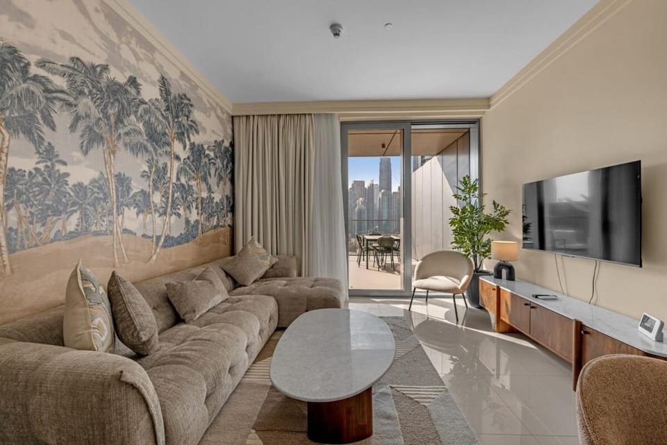 Waves - Luxury 2BR Apt With Burj Khalifa & Fountain View Apartment in Dubai